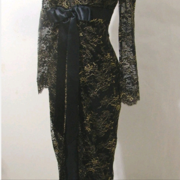 Isabelle Allard Black lace gown gold floral  trim - Picture 4 of 12